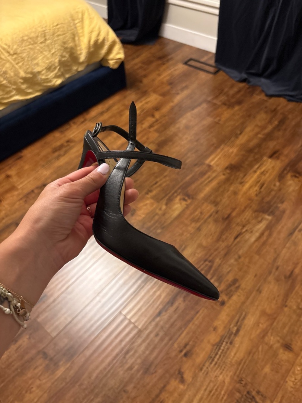 Christian louboutin red bottom heels - Picture 5 of 5
